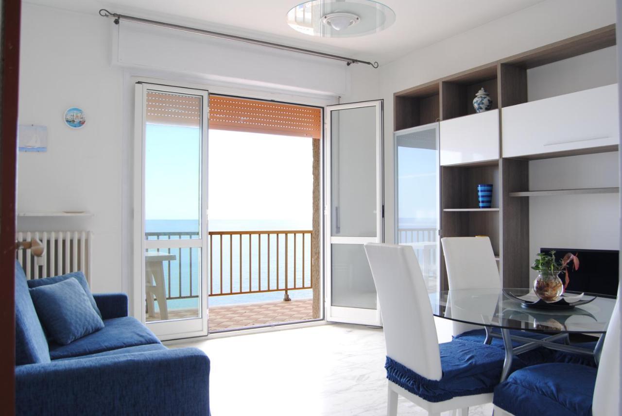Gaiavacanze Beach Apartment Bordighera Bagian luar foto